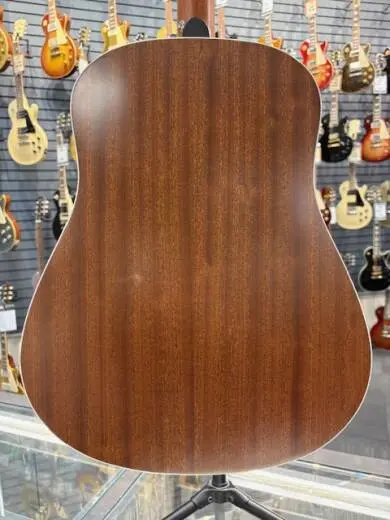 Godin Guitars - G48502 2